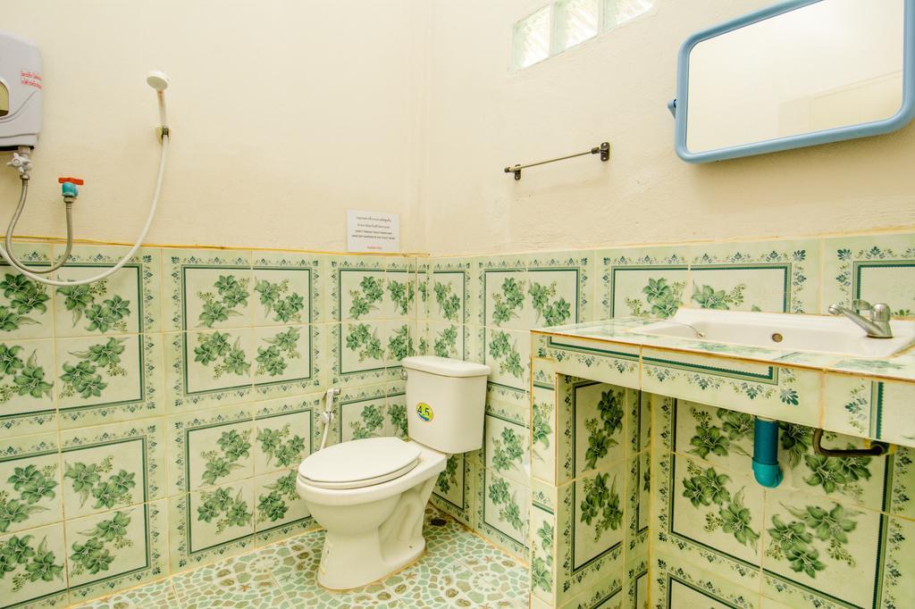 Sarm Mork Guest House Mae Hong Son Eksteriør billede