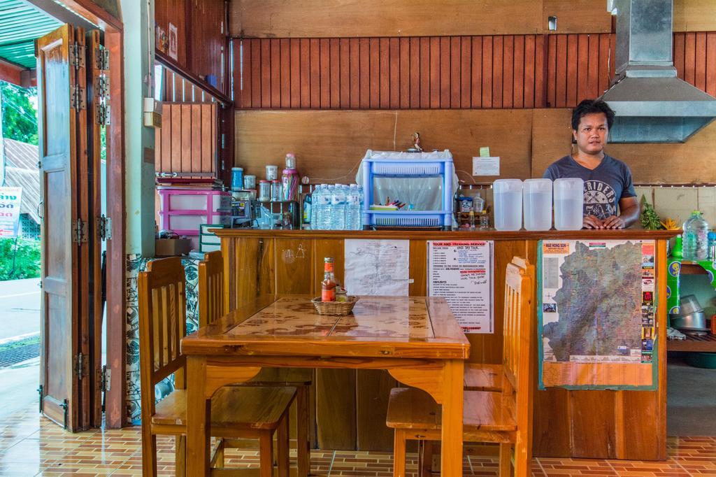 Sarm Mork Guest House Mae Hong Son Eksteriør billede